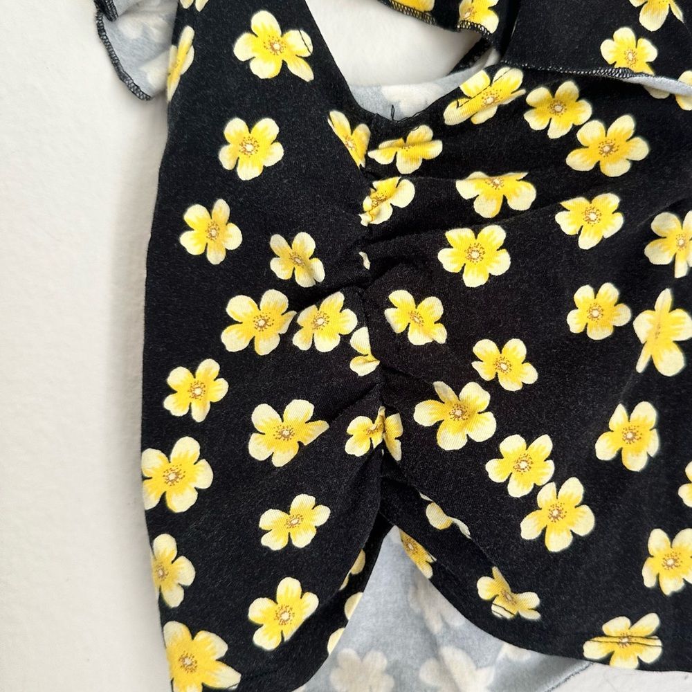 Forever 21 Black and Yellow Floral Cropped Off The Shoulder Ruffle Sleeve Top - Picture 5 of 8